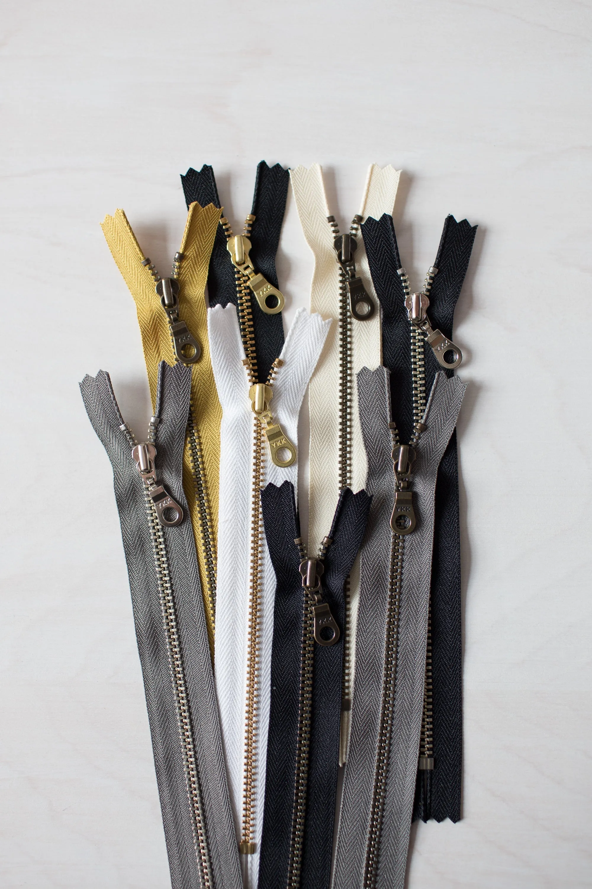 7"/18 cm Metal Zipper